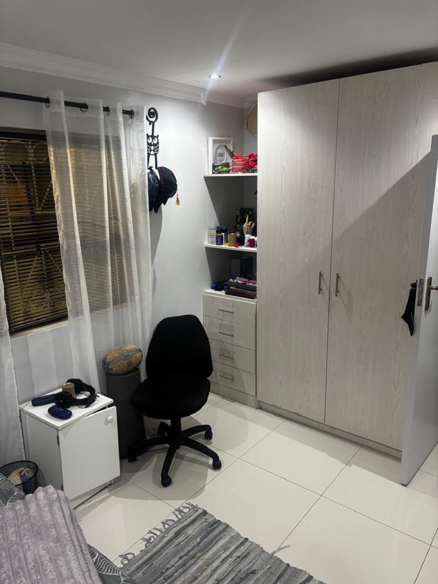 3 Bedroom Property for Sale in Strandfontein Village Western Cape